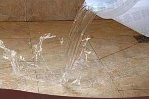 平果漏水维修 免砸砖防水材料该如何施工
